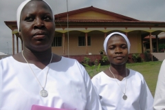 Arrivée des 2 novices Esther et Nadège